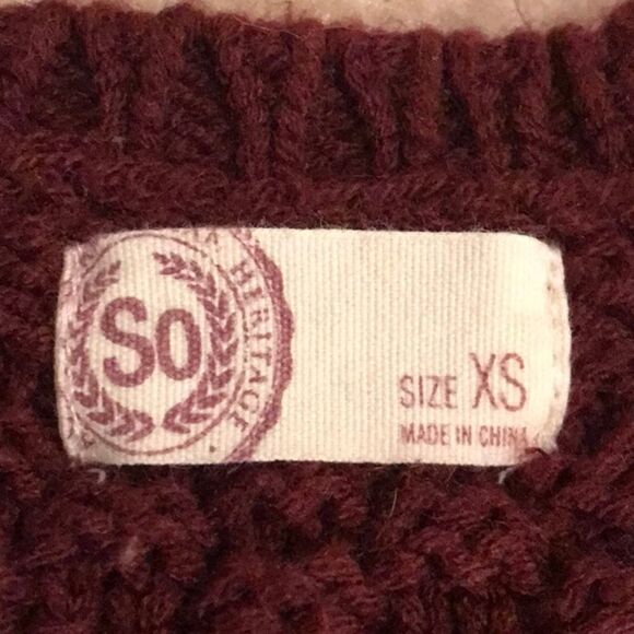 SO BRAND WOMEN’S SIZE XS SWEATER! - Picture 5 of 11